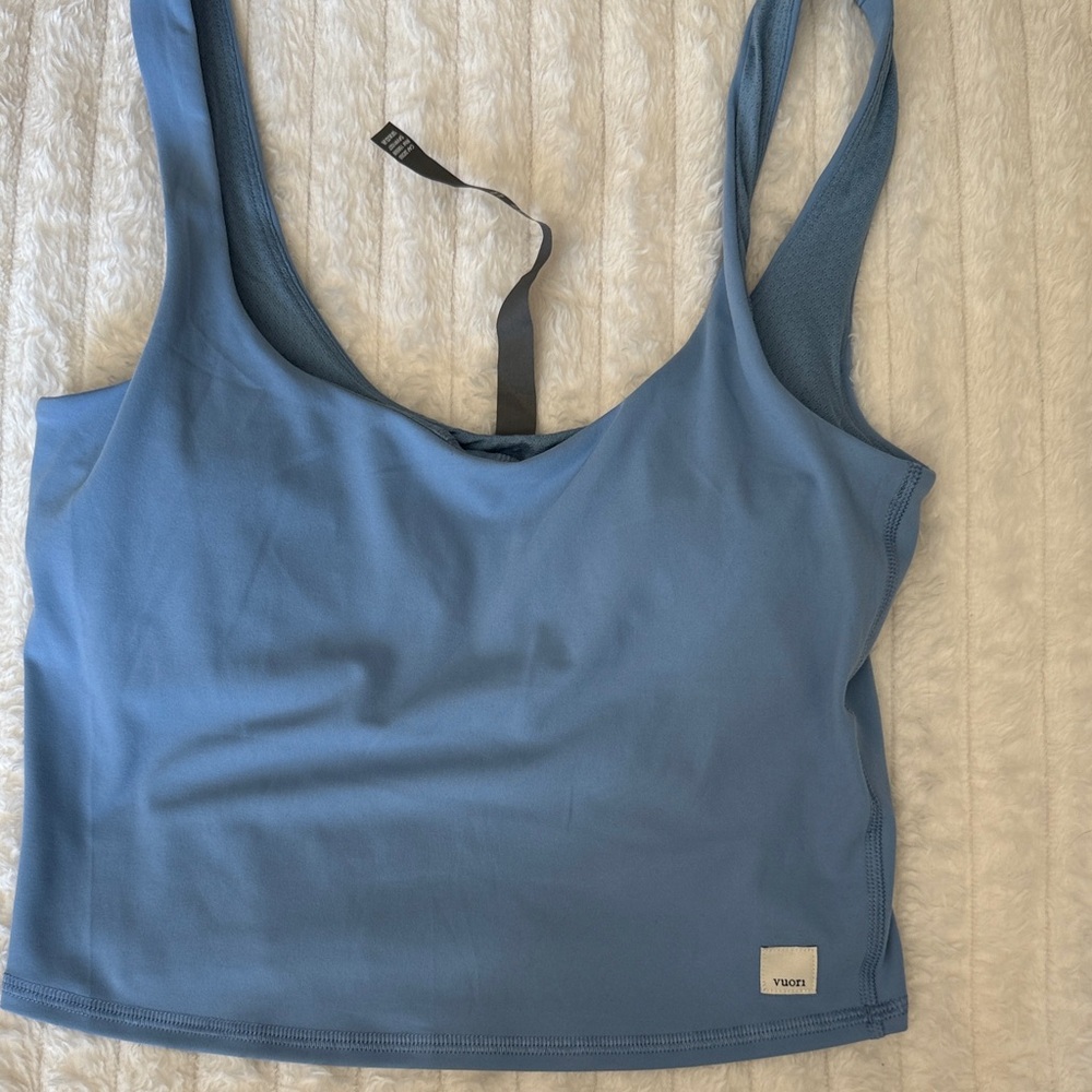 Vuori Light Blue Tank Top EUC with pads